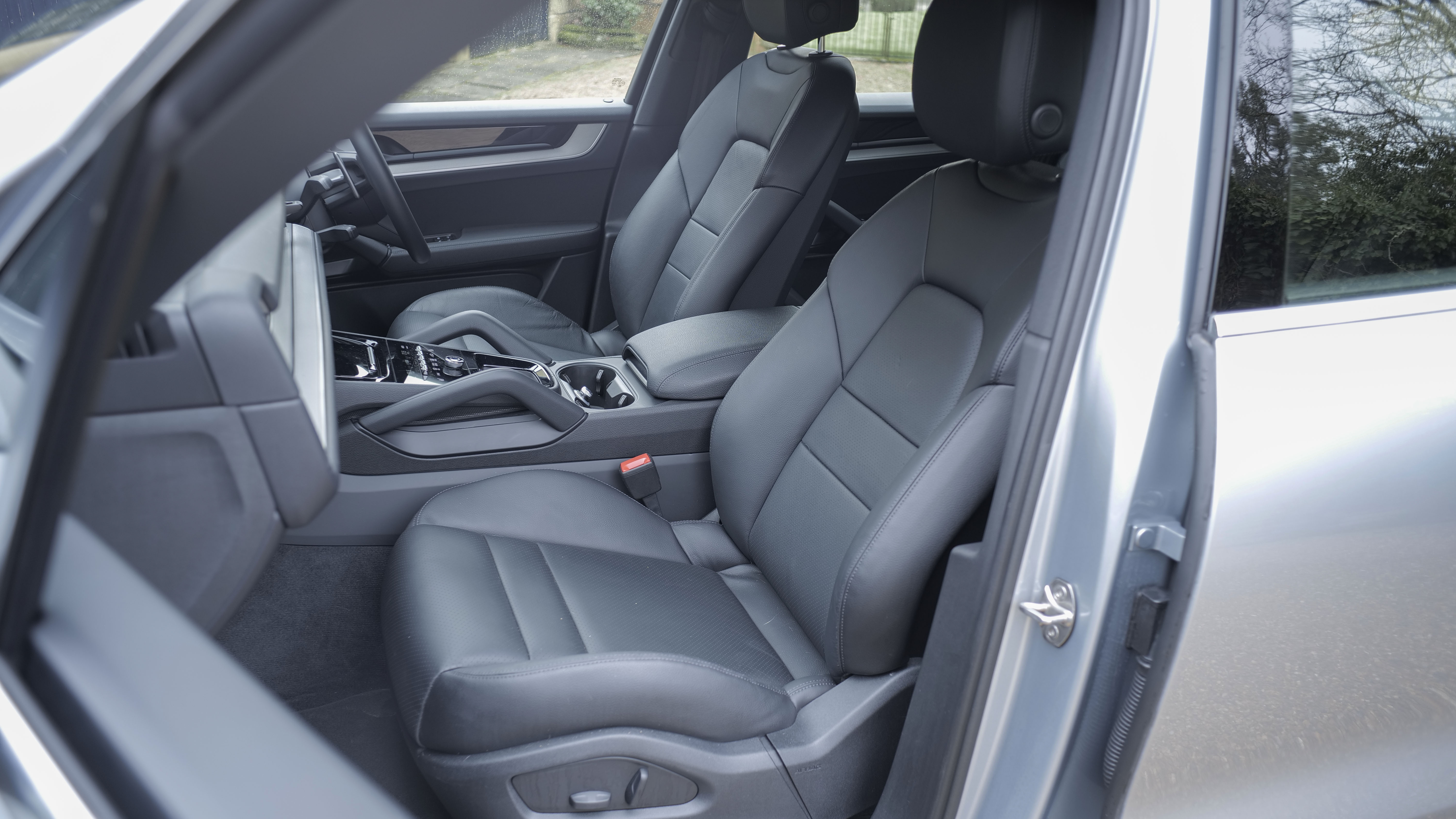 PORSCHE CAYENNE ESTATE E-Hybrid 5dr Tiptronic S